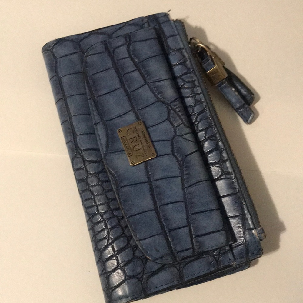 Designed by Penelope and Monica Cruz Blue